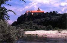 http://www.csatolna.hu/hu/erdekes/Elbi/szloven/var.jpg